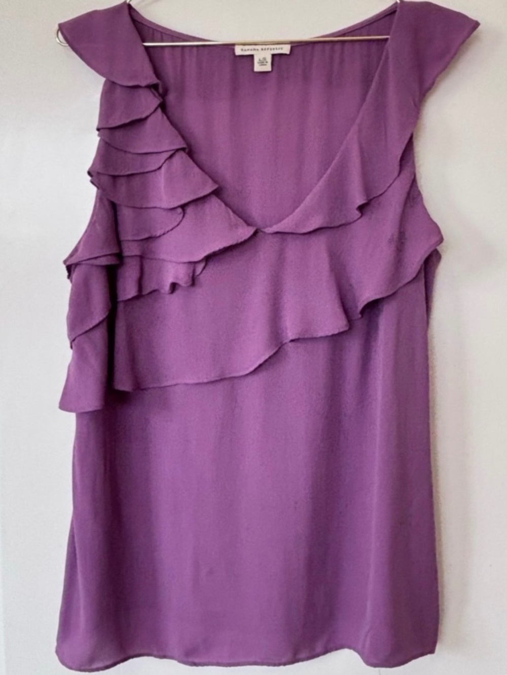 Banana Republic Lavender Ruffle V-Neck Sleeveless Top